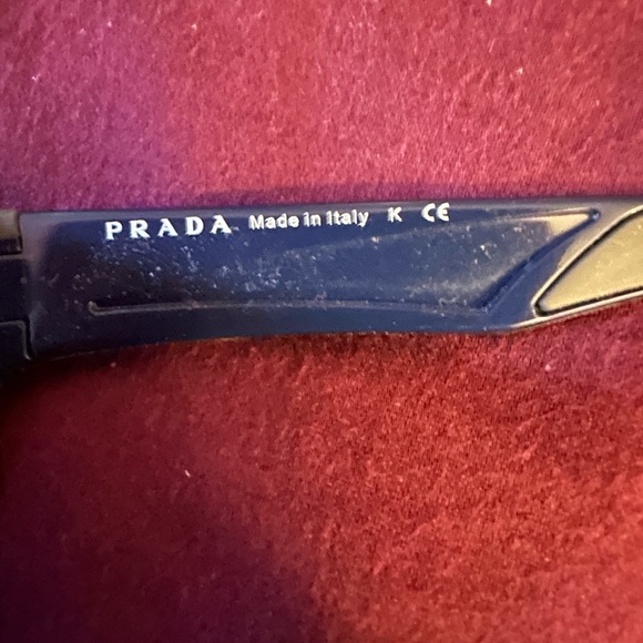 Perfect Prada Sunglasses - Picture 4 of 5